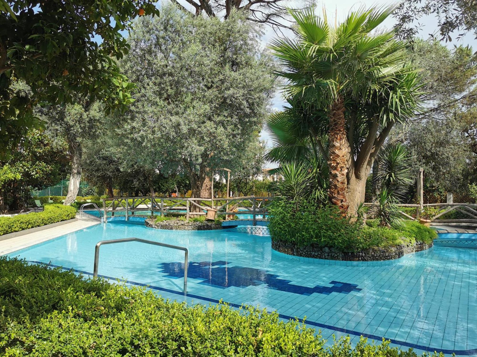 Casa Mar - Elegant Apartment With Pool And Panoramic Terrace In The Heart Of Sorrento Exterior photo